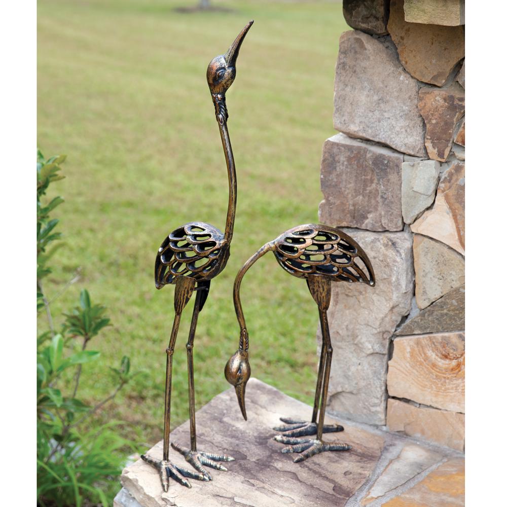 Garden Items & Solar Decor