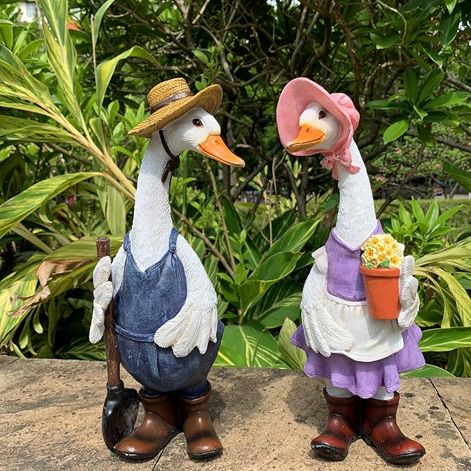 Gardener Duck Couple Garden Statue – Female